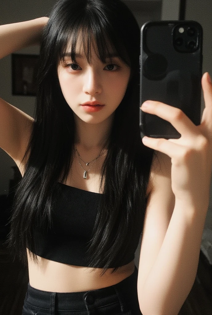 there is a woman taking a selfie in a mirror, 2 4 year old female model, Cabello largo y negro con flequillo, Ella tiene el pelo negro con flequillo, ulzzang, con cabello negro lacio, Xision Wu, Asian girl with long hair, 18 years old, con cabello largo y oscuro, hembra con pelo largo y negro, cruel korean goth girl