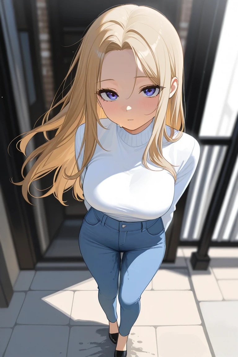 1mujer, rubia, pelo largo, ojos verdes, pijama rosa, expansion de senos, pechos gigantescos, alta.