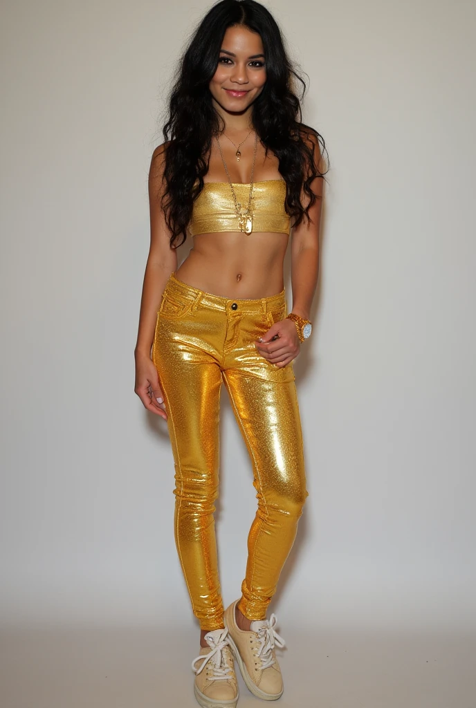 Aaliyah wearing gold