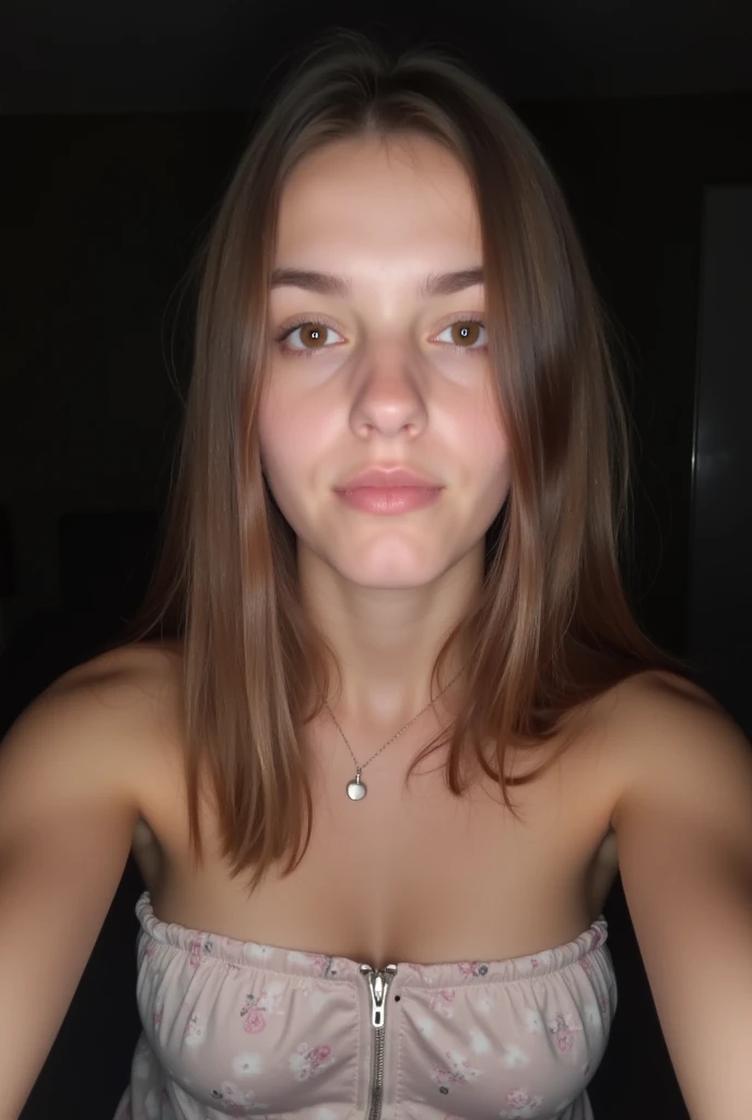 (8 Tausend, Rohfoto, highest quality), beautiful girl, selfie, white top, in office, (Detaillierte Augen:0.8), Trotz512, (schaut in die Kamera:1.4), (highest quality), (bester Schatten), Komplizierte Details, Innere, rote Haare:1.3, Sommersprossen