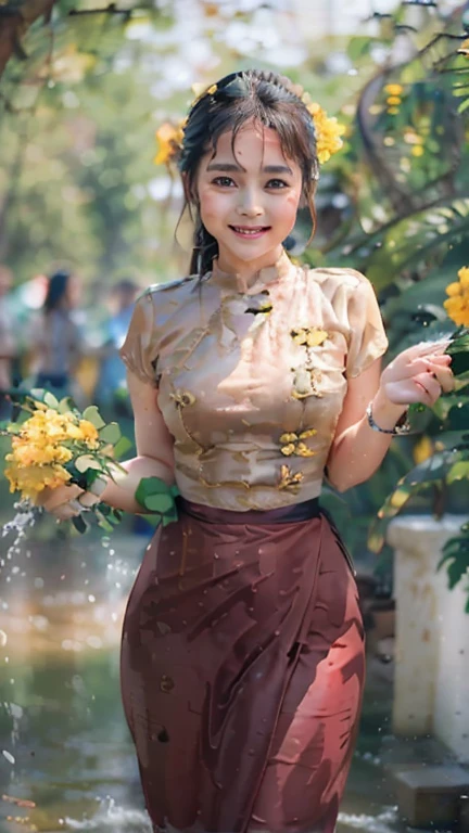 Burma's long-lasting body is full of sensuality, and the beauty of the body outline is too revealing. The long skirt she wears highlights her high hips. The beauty under the dress is so beautiful that the eye can see. She wears bright yellow flowers, smiles and water.