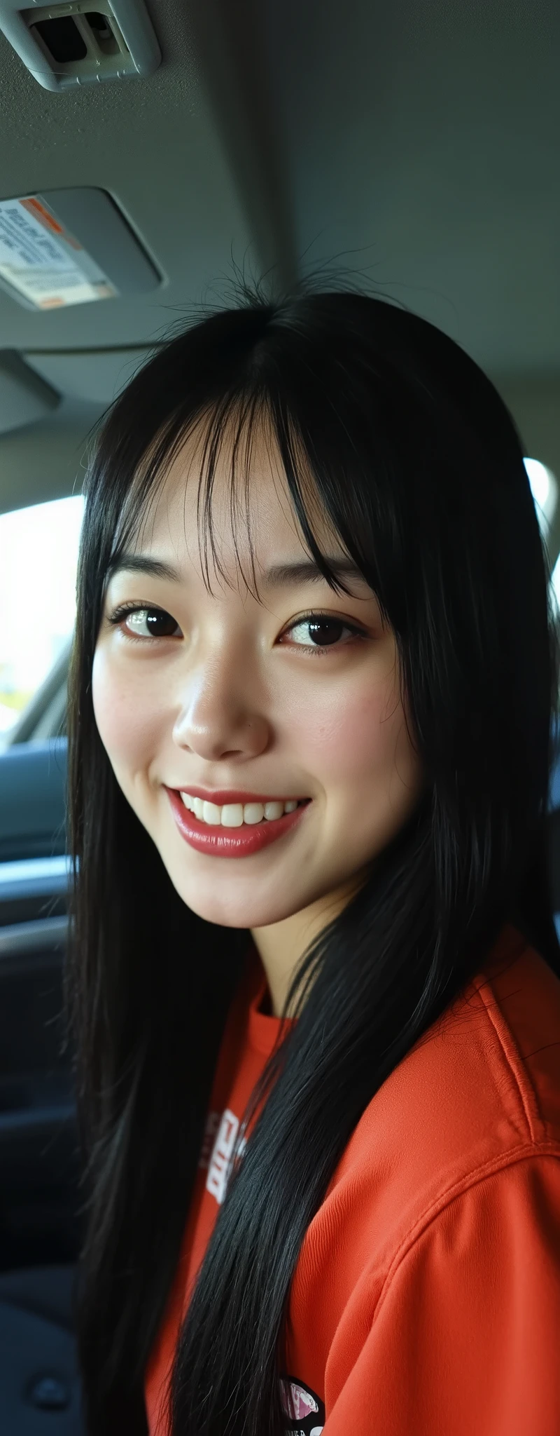 , 1 girl , Selfie, from side, camera distante, foto tirada por uma Canon A490 (A495) , Korean, smile1.0, dentes alinhado, thin , squashed eyes, big eyes, fringe separated on the right side , youthful appearance , black hair , details eyes , iluminação media, Iris , smile, round face, youthful appearance , sitting on the edge of the , vintage aesthetic , cute face, full lips, long hair, volumoSo hair, luz media , luz Environment, agenda :night , reflexo no Environment, Environment focado, looking for , Environment:sentada no banco do carro, dentro do carro,