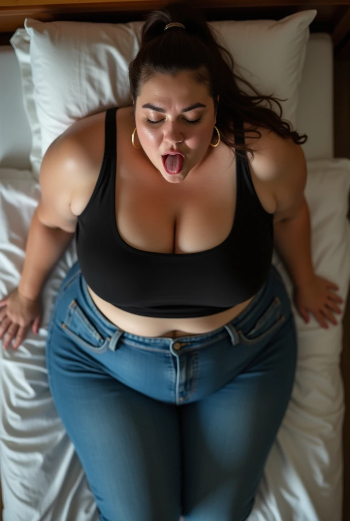 Bbw, blue dessous, ließ on bed, scream orgasm, look