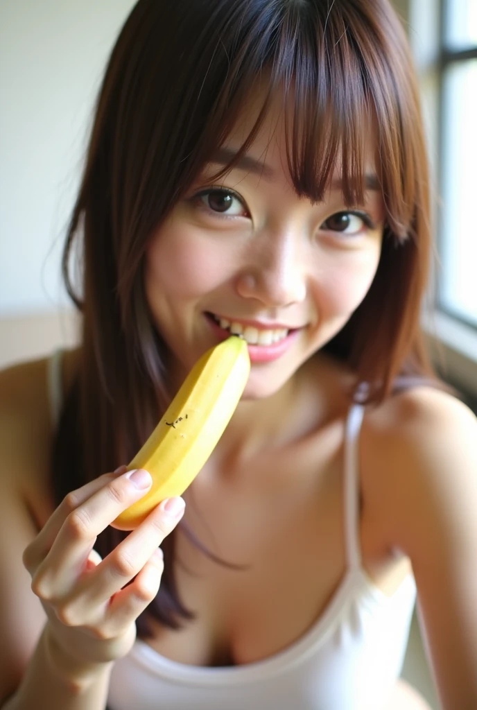 holding a banana in both hands、In underwear、high school girl、Oriental atmosphere