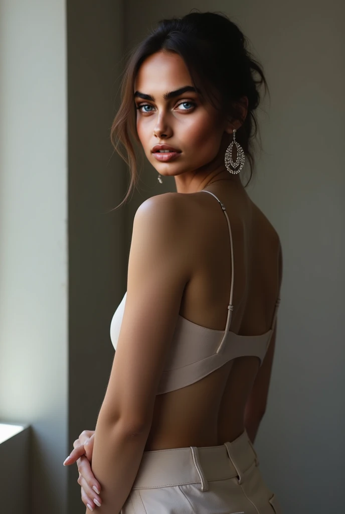 (photo realistic:1.4), (hyper realistic:1.4), (realistic:1.3), (smoother lighting:1.05), (increase cinematic lighting quality:0.9), 32K, 1girl,20yo girl, realistic lighting, backlighting, ray trace, (brightening light:1.2), (Increase quality:1.4), (best quality real texture skin:1.4), finely detailed eyes, finely detailed face, finely quality eyes, (tired and sleepy and satisfied:0.0), (Increase body line mood:1.1), (Increase skin texture beauty:1.1), naked