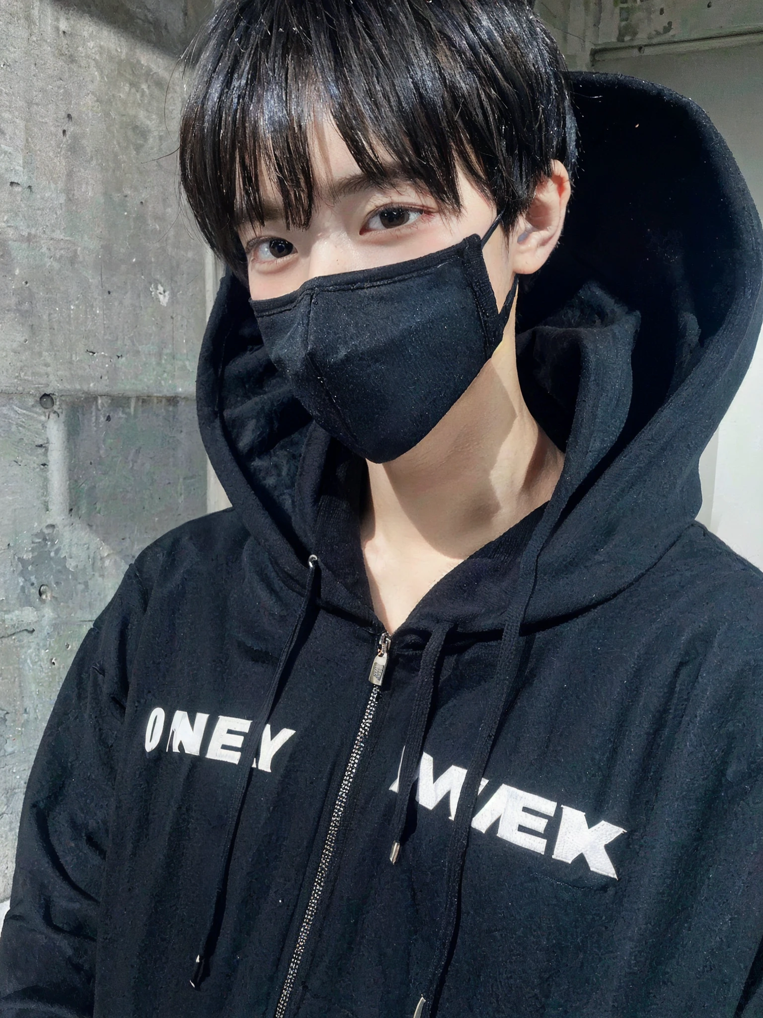 real handsome guys, Delicate and realistic facial expressions, South Korea, 20 year old man,short hair,neat face,South Korea男士,handsome face,