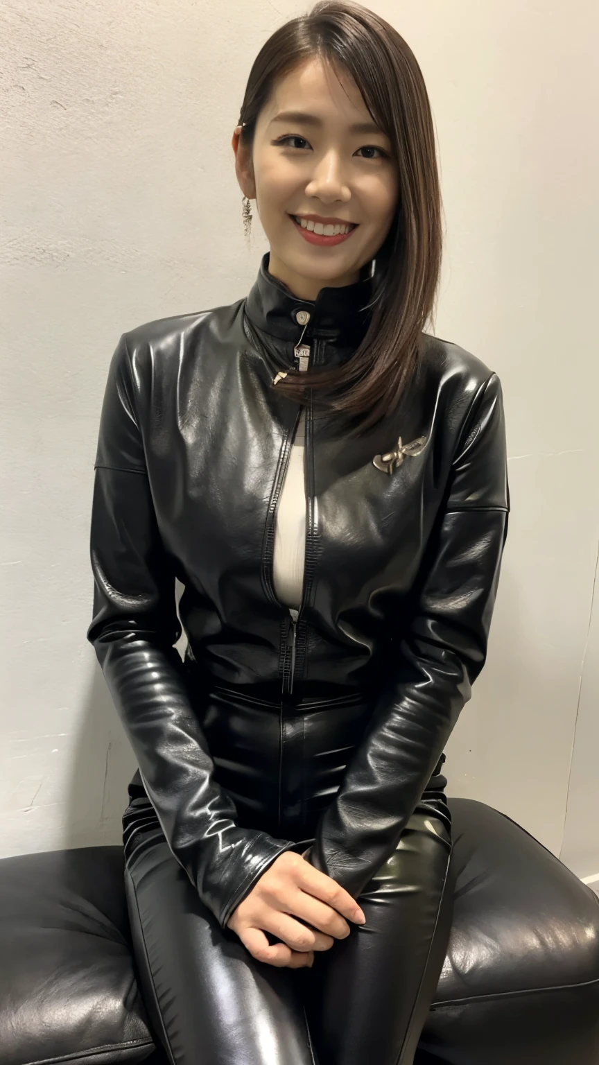(Top Quality, 4k, Masterpiece: 1.3), Japan Woman, 1 Girl, Sexy: 1.1, Dark Brown Hair: 1.1, (Rain Wet, Rain Wet, Wet Body: 1.3), Luster, Latex, Wetsuit, Ultra Detailed Face, Detailed Lips, Detailed Eyes,