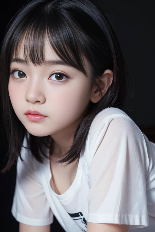 look at the camera、looking down from above、black eye、clear eyes、15 years old、droopy eyes