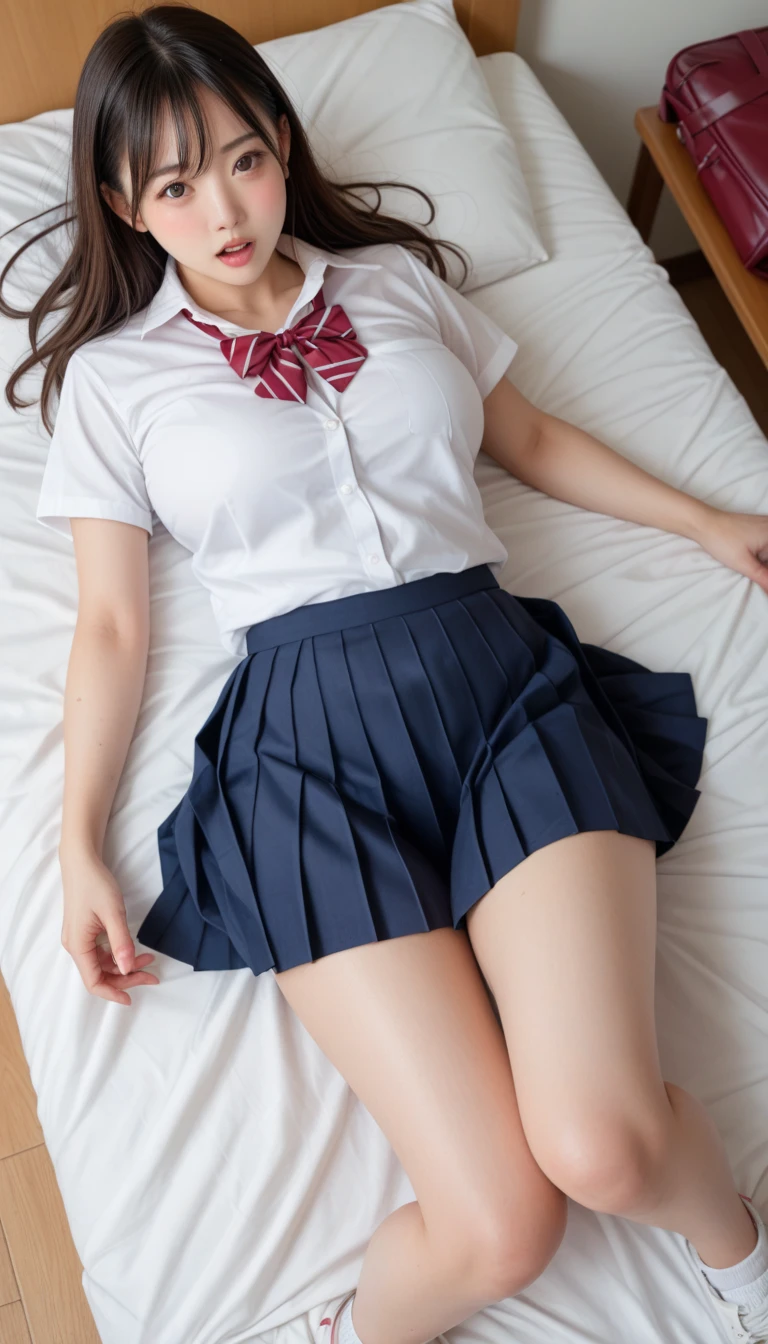 Beautiful illustrations、highest quality、cute、Bedroom、Black Hair、(((Pleated skirt)))、(((Sailor suit)))、Short sleeve、巨大なtits、belly button、(Lift up your skirt with your hands、Showing white panties、Roll up your skirt)，Exposed panties、barefoot、On the bed、Nice thighs、Big Breasts、tits