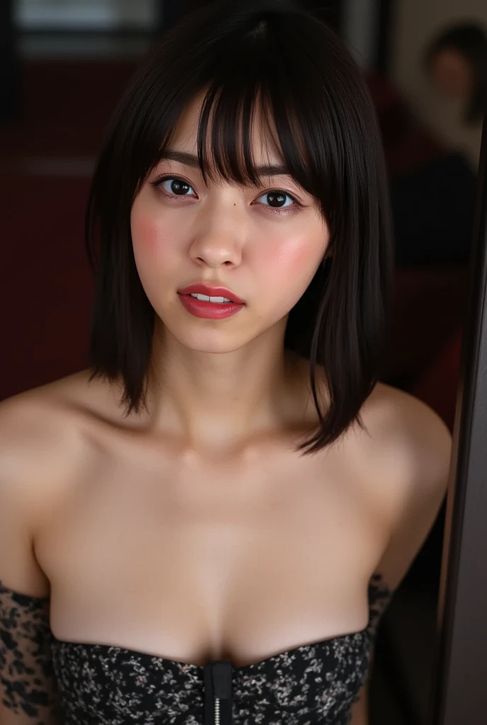 15 year old female、the body is slim、（Exposing the breasts）、（全naked）、（naked）、（Small breasts）、Thin legs、bangs