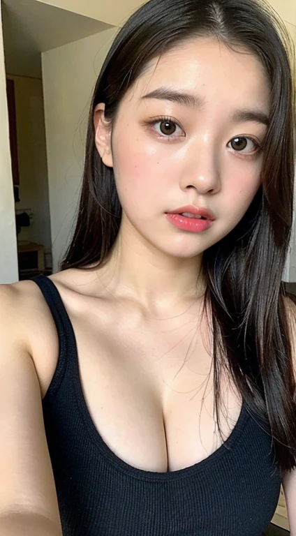 Kim Jennie de blackpink con el cabello rubio claro, cabello rubio con ondulado, cabello de color rubio ondulado, with small fringes, ojos color negro, nariz respingada y bonita, labios gruesos, Cupid and heart shaped lips.., labios rosas, pale, piel blanca, piel bonita y suave, con pecas y lunares, cejas bonitas, marked and beautiful clavicle, mientras tiene un polo con rosas color rojo tinto, rojo oscuro, con ropa interior femenina, abdomen delgado y bonito, escote desnudo, (pechos grandes, pechos suaves, pechos naturales, escote desnudo), mientras agarra una rosa, mirando a la camara, autofoto