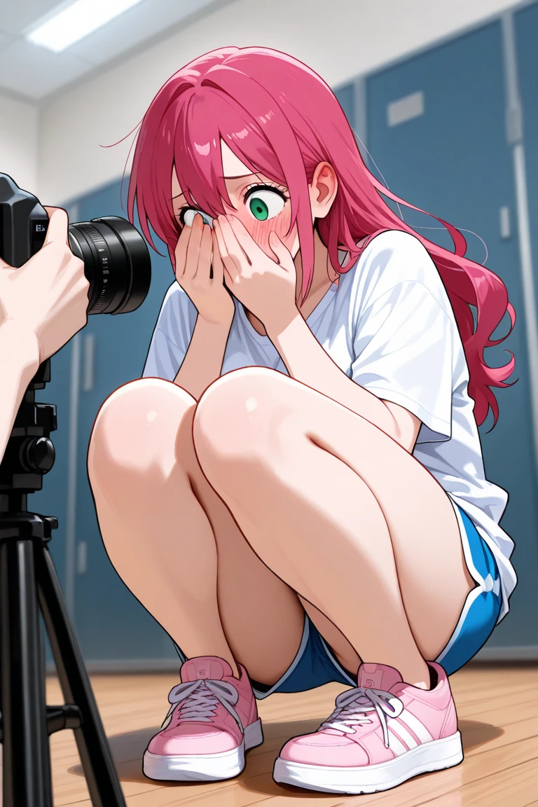 放送事故💕タオルで隠して下着を脱いでいたらまさかの展開に!?