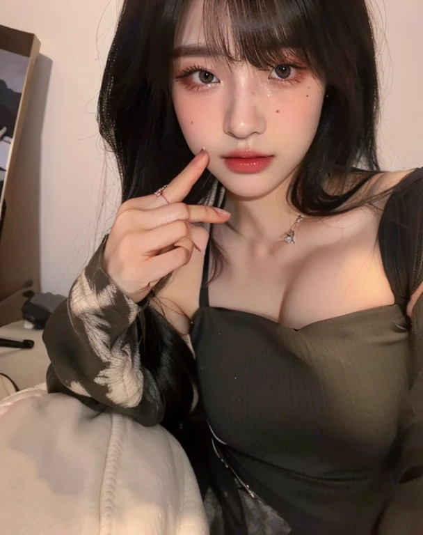 Mujer arafed con un top negro y un labio rosado sosteniendo un cuchillo., muchacha coreana, beautiful south mujer coreana, cruel korean goth girl, gorgeous young mujer coreana, mujer coreana, cara sexy with full makeup, 22 years, sakimichan, beautiful young mujer coreana, cara sexy, ulzzang, sexy look at the camera, 1 8 son