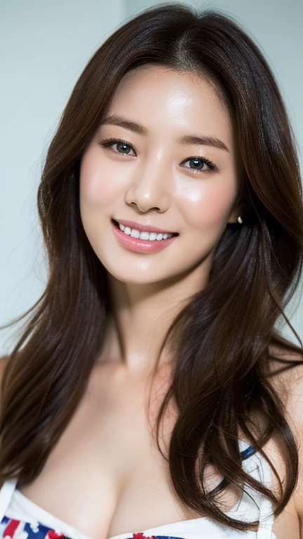 facial expression of smile、White camisole、Mirai_Aizawa、Golden hair、glamorous、huge tit、dual、Eyes are patchy、The nose is clear、Sexy