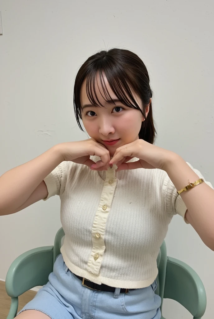 17 year old Japanese girl takes selfies with a trophy