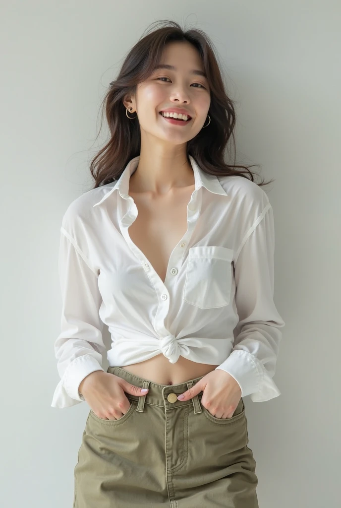 (((Inside the company)))、Wear a shirt,look at the camera with a smile、(:1.5)、woman, 20-year-old, Short Hair,私のPantiesを露出させてください...、(レースのPantiesー)、(Tilt your head a little)