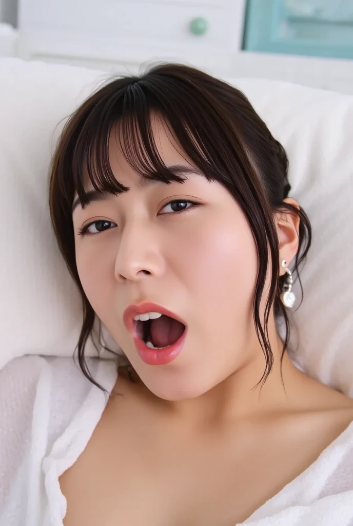 (Realistic:1.3、Ultra HD、Ultra-high resolution、8K、Female Japanese Housewife、寝室でBlowjobチオをするMature Woman:1.5、At the bed)、((Look Viewer:1.8))、(Extremely realistic skin texture:1.4)、(Realistic:1.3)、short hair、((Embarrassed expression:1.5))、(blonde:1.5)、48-year-old woman、Mature Woman、Ponytail Hairstyles、(Brown eyes:1.3)、(Face close-up:1.38)、(Sweaty:1.2)、(Nipplesを見せる)、((衣服から突き出たNipples,))、dress、美しいNipples、Nipples、(Shooting from the side:1.1)、Drooling、((Blowjobチオ:1.6、Blowjob、Cum in mouth、Licking my penis、Bukkake))