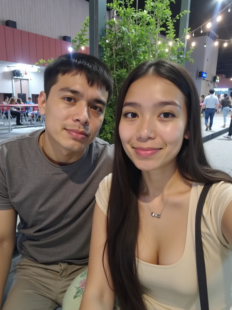 They're sitting at a table with a beer and a cell phone, Tyler Edlin e Natasha Tan, no pub, em um bar, em um bar, vacation photo, sentado no bar, Tiro em Leica SL2, sentado em um bar, selfie shot straight on angle, Tiro em GoPro9, Mulher de 30 anos, 3 0 anos de idade mulher