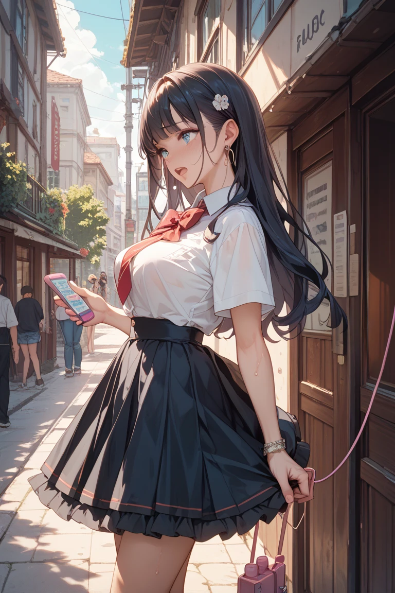 A high school girl shows off her pussy to passersby。She's big too、A used condom is on his belt