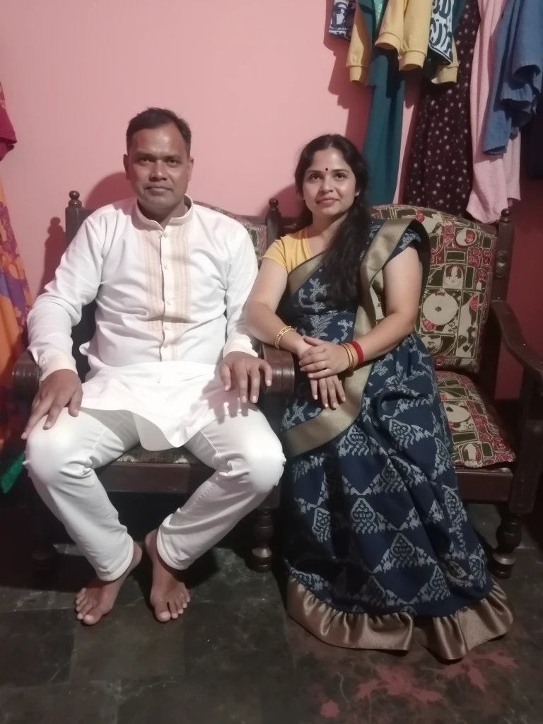 I'm giving you my parents pictures using that create a picture of their wedding done in 1969 according to hindu marriage