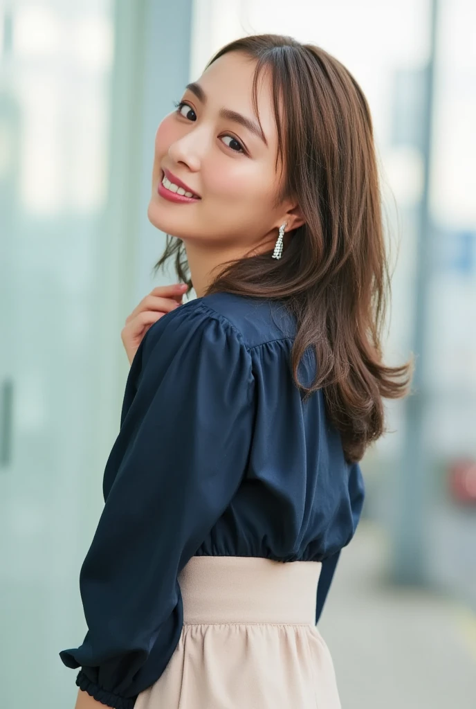 Smile, miniskirt