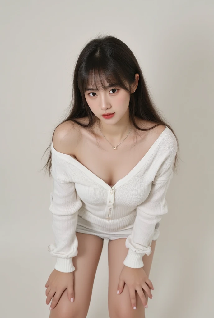 Cleavage、Clothes