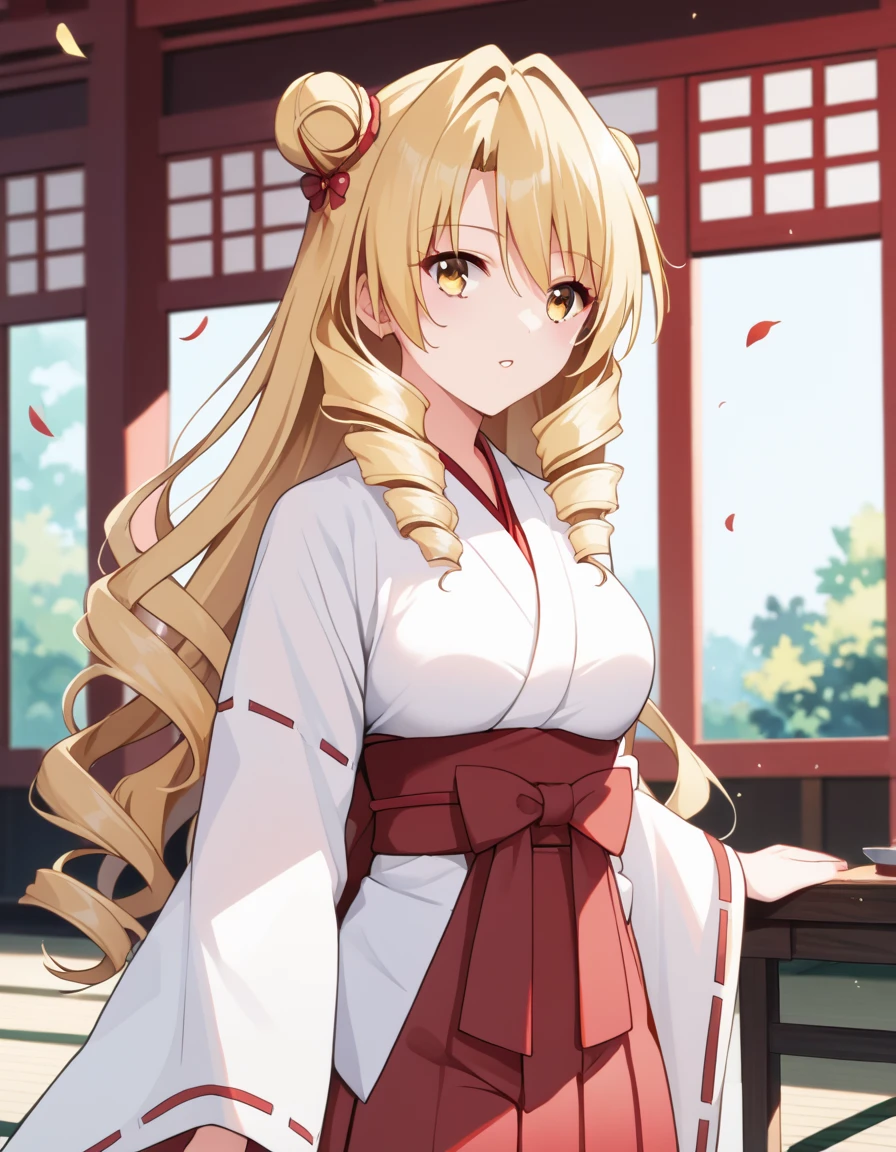 highest quality、smile、Big Breasts、Fox ears、Long blonde、Red Eye、kimono、Are standing、Japanese-style room、Back view、back