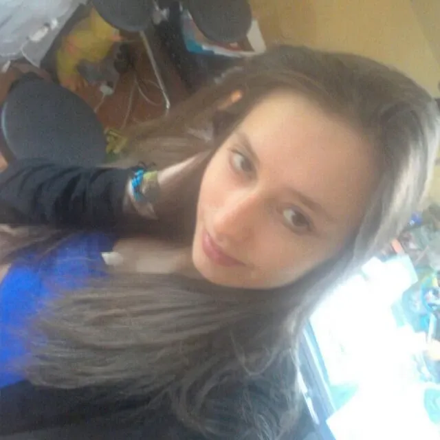 Menina 18 anos, 18y