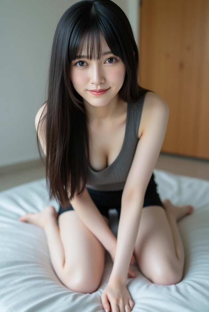(highest quality、8k、32k、masterpiece、Ultra-high resolution: 1.2)、Cute Japanese Photos、Small breasts、Very neat style、Black layered long hair、whole body、whole bodyフォーカス、necklace、Simple Background、whole body、Positive、On all fours、clear、Honor student、String half cup bikini、knees、Thighs、smile