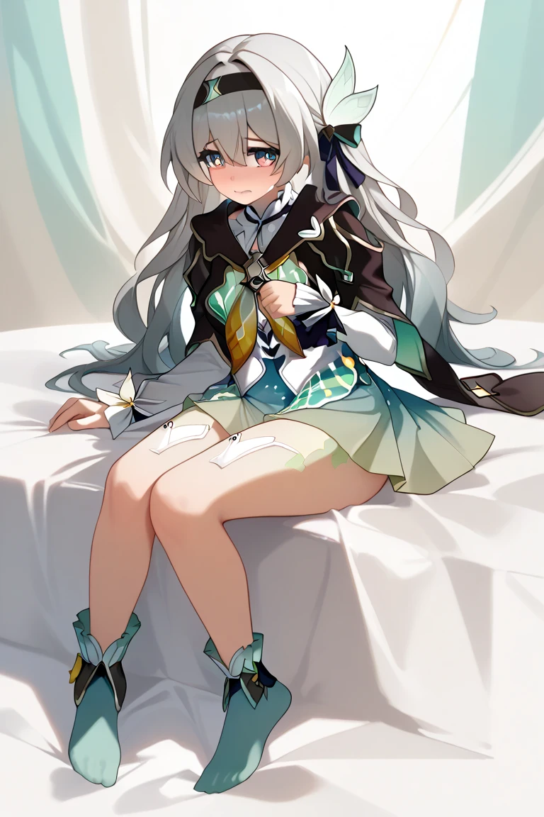 firefly \(Collapse: star trails\), 1 girl, alone, permanent, gray hair, long hair, purple eyes, black headband, Jacket, skirt, long sleeve, white sleeves, shirt, Raise your legs high, blue Raise your legs high, Keep your mouth shut, faint smile, black Raise your legs high,lying down，armpit，blush