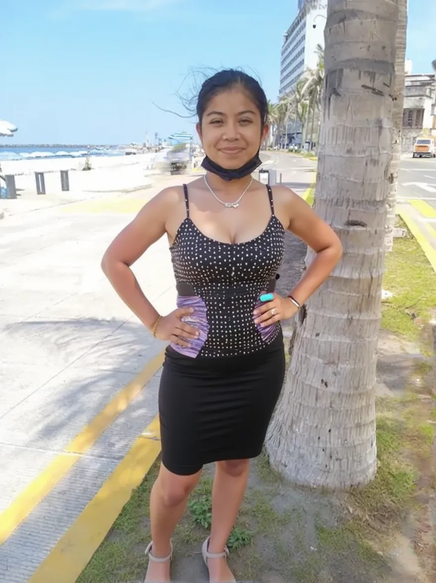 Colombian pretty faces, tattoos, huge breast