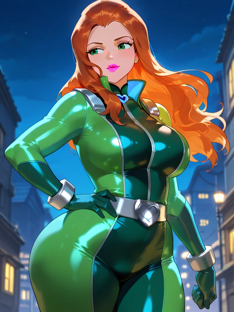 She has short red hair with the ends curled on her cheeks, a fair complexion and light-brown eyes. Her catsuits are light blue, and black and green. Her civilian outfit is a teal collar, mid-sleeve shirt with blue pants, and black open toed two strap heels. SPARKLE; GLITTER.