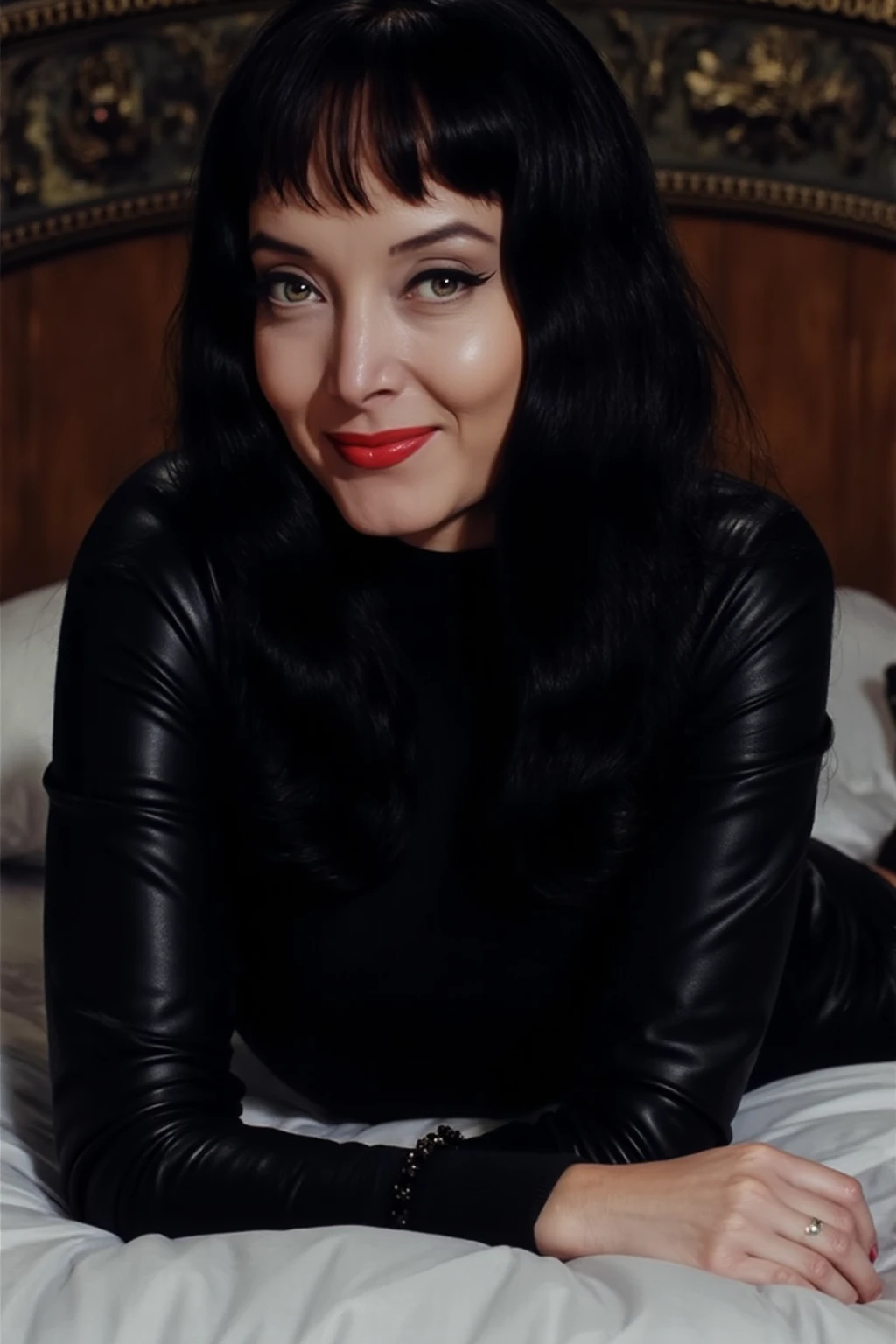 proFessional portrait photograph oF a gorgeous smiling catwoman,Bettie page girl in winter clothing ,ponytail Black hair, red lipstick,black long maxi-skirt(black long maxi-skirt:1.2),sultry Flirty look, gorgeous symmetrical Face, joli maquillage naturel, wearing elegant warm winter Fashion clothing,flirting with the camera, ((black leather gloves)), ((lying on the bed sucking my feet in front of me in my dark hotel room )), ultra realistic, art conceptuel, elegant, Very detailed, complexe, sharp Focus, depth oF Field, F/1. 8, 85mm, (((proFessionally color graded))), bright soFt diFFused light, (volumetric Fog), tendance sur Instagram, hdr 4k, 8K