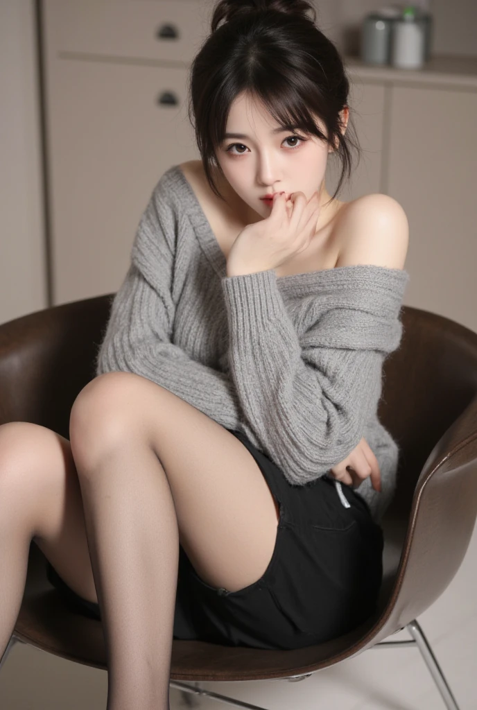 super highest quality、masterpiece、ultra high resolution、written boundary depth、(Photoreal:1.4)、(award winning photos、信じられないほどのmasterpiece:1.3) 、(perfect body shape)、detailed and complex、Digital single-lens reflex camera、(background person blur:1.1)、open your legs, raise your legs , (smile:0.7), (((lift up the skirt、lift up your skirt yourself))), sailor suit、(highly detailed skin), ((small breasts、without bulging))