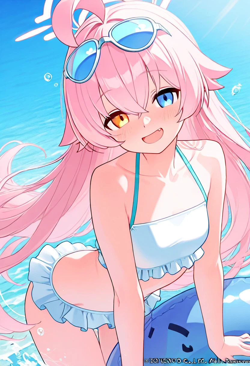 1Feminino、Quando reencarnava, Eu era um personagem slime（Child）、master part、qualidade superior、preciso、animesco、Child Demon King、Aimei、Olhos azuis bonitos e detalhados、cabelo rosa、Bicaudal、Caudas duplas orgulhosas, very short black bikini 、mediuml breasts、Fiel ao original、((barefoot)), barriga musculosa, ((pernas musculosas bonitas)), pernas grossas, (sorrir), na praia sob o sol quente, mostrando a boceta para mim