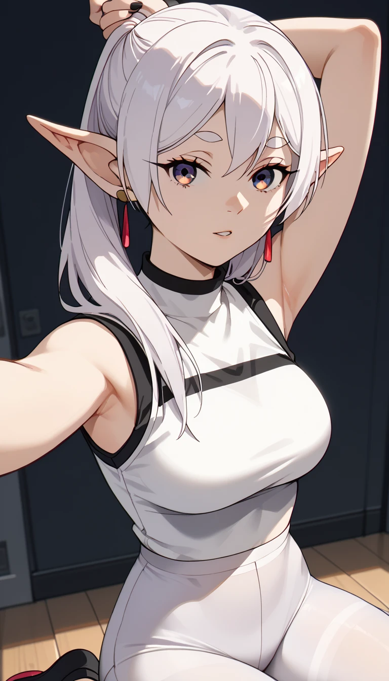 masterpiece、Highest quality、High resolution、1girl、solo、thank you、Long Hair、Gray Hair、Twin tails、Pointed Ears、Earrings、Thick eyebrows、White sports bra、sports bra with an white、White Skirt、Black Pantyhose、Big Breasts、cleavage、Very large breasts、smile、Outdoor、