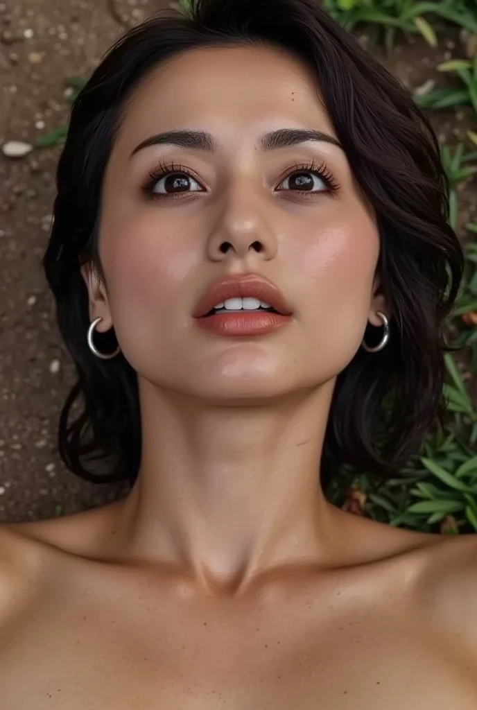30 year old woman, Caucasian, cabello negro, ((corte de pelo muy corto)), ((cabello muy recortado)), ((Attention to detail of very short hair)), desnuda, ((pechos grandes)), , sexo con un hombre en la jungla, con un lago y una cascada al fondo.