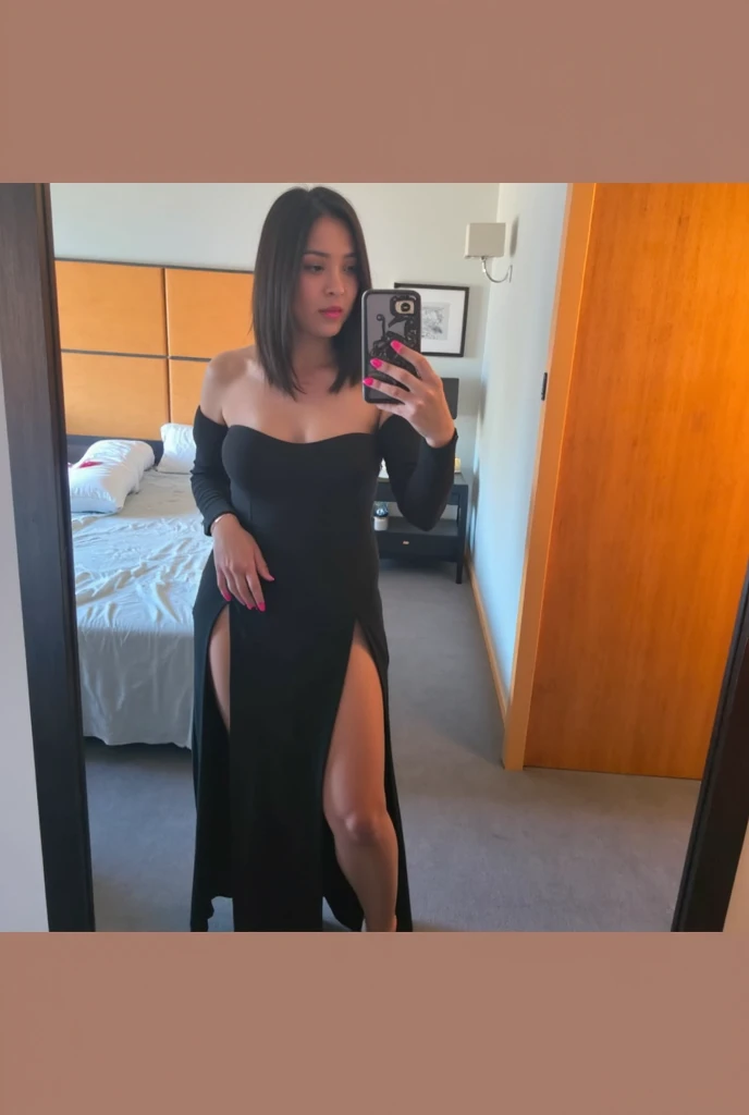 there is a woman taking a selfie in a bathroom mirror, gravida, 3 0 anos de idade mulher, Mulher de 30 anos, cerca de 3 5 anos, 2 8 anos, 2 3 anos, 2 9 anos, 3 2 anos, usando um vestido cintilante, 2 7 anos, imagem de corpo inteiro, 2 4 anos, Violeta Myers