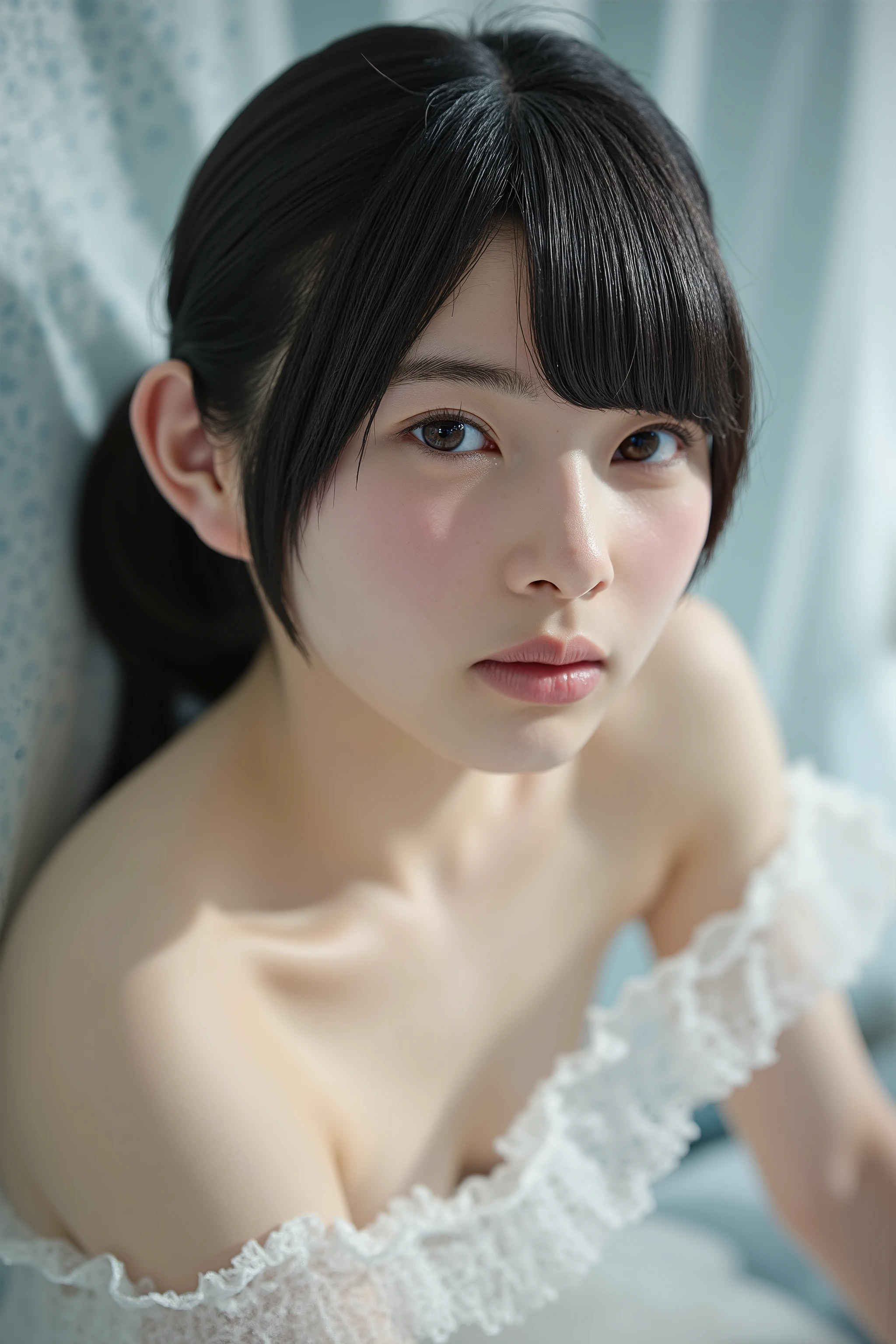 　Sparkling　beautiful face　underwear　white