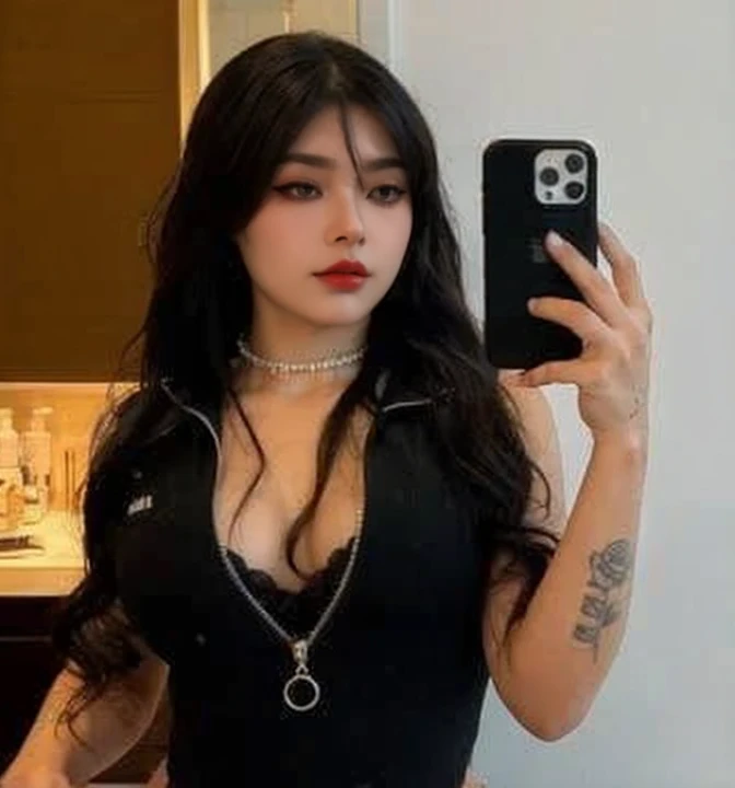 araffe woman in a black dress and hat taking a selfie, she has black hair with bangs, ulzzang, jinyoung shin, korean girl, xision wu, lalisa manobal, heonhwa choe, shikamimi, xintong chen, Yoshitomo Nara, jaeyeon nam, wenfei ye , blackpink jennie , blackpink Lisa , asian famale face , cute girl , Korean famale