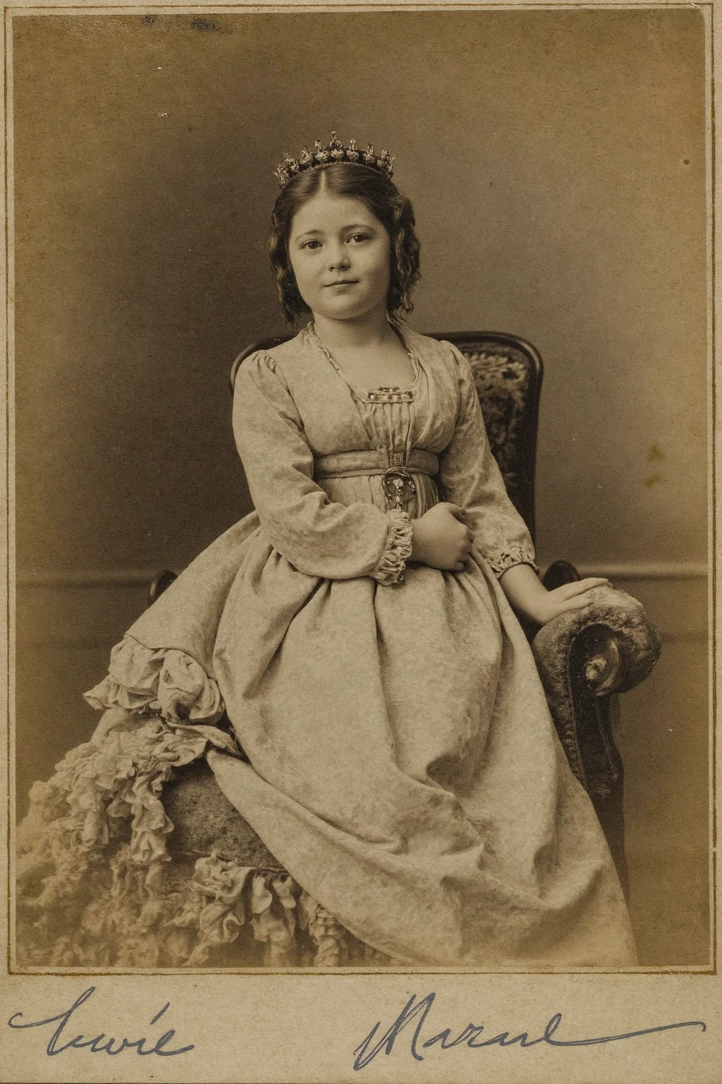 Girl from 1900s