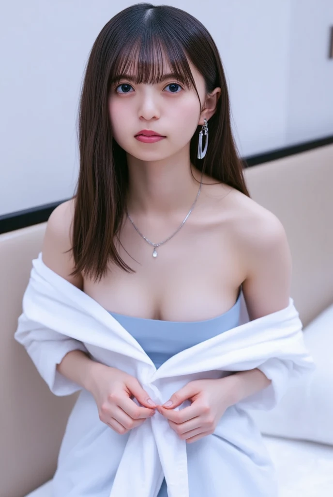 Girl showing her pussy