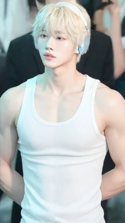 OPAF 3, (tmasterpiece, Super quality, A high resolution, 8K, iintricate: 1.2), (详细的脸:1.2), Handsome, Delicate skin, pores, absurd res , Mammoth Girl, musculature, workout, , chest muscle, musculature, 1girll, female focus, ((actual)), Abs, Good lighting quality, muscle veins, ((pale-skinned)), curving, Balanced eyes,