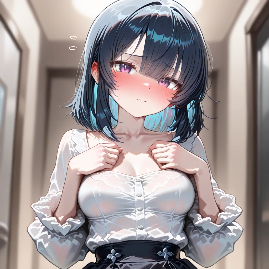 Garota com cabrlos pretos, encima de uma cama, sentada perto dos travesseiros, levantando seus peitos sem tirar a camisa segurando neles, looking at the camera, com cara de envergonhada, Shy posture, corada