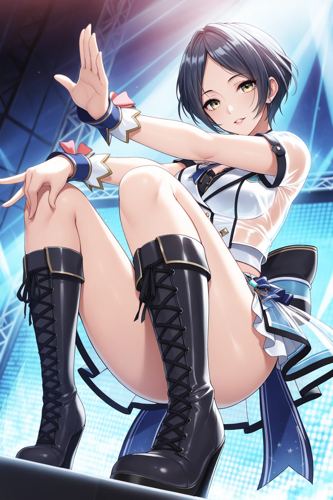 The left eye is dark blue，The right eye is red and purple，One head is long, shiny black hair，Often tied into a high ponytail，Looks vibrant。Eyes are me&#39;I&#39;m most proud of，The left eye is dark blue，The right eye is red and purple，heterochromatic eyes让我显得神秘又迷人。White skin，rosy lips，Looks cute and playful。The left eye is dark blue，The right eye is red and purple，heterochromatic eyes，Eye color is different,The background is a full moon, seductive anime girl, Extremely detailed Artgerm, azure lane style, Beautiful charming anime woman, Popular topics on cgstation, Popular topics on artstation pixiv, anime style 4k, night nucleus, Attractive anime girl，anime wallpaper