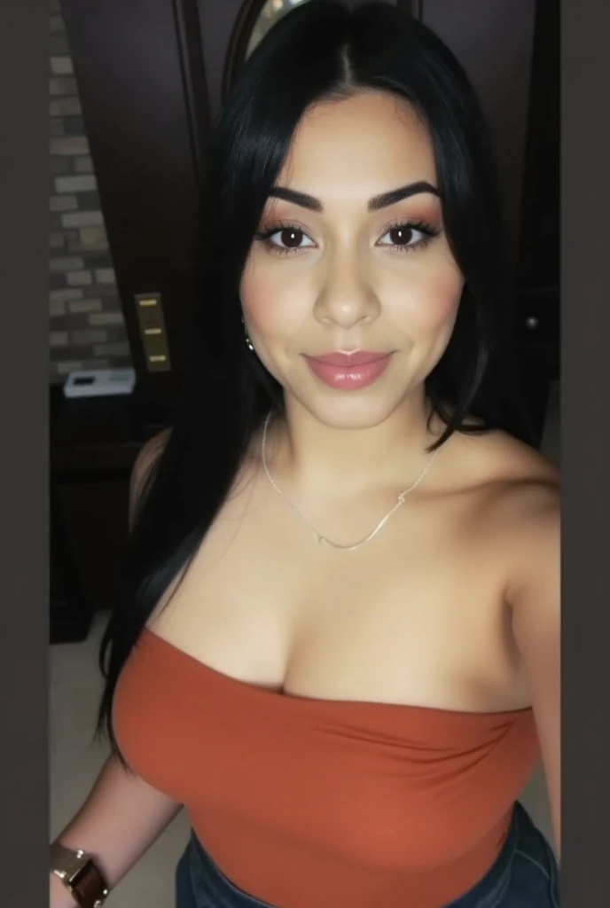 There is a woman who is standing in a room with a necklace, gorgeous female jade tailor, Lorena Avarez, Seu peito, Malika Favre, fernanda suarez, Directed by: Nandor Soldier, mulher linda, angelawhite, buxom peito, com seios grandes, lovely woman, Violeta Myers, com seios grandes