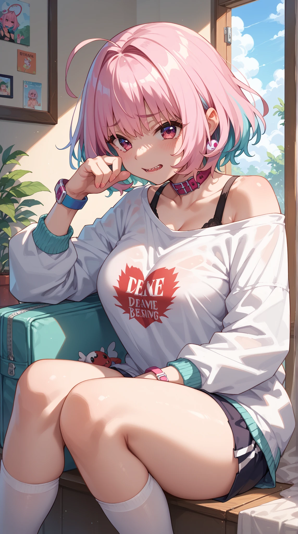 (8K、Highest quality、Highest quality、masterpiece)、Detailed face、One Woman、、Open your mouth,Look down on me、Wicked Smile、((Grin))、((shirt))、((Shorts))
