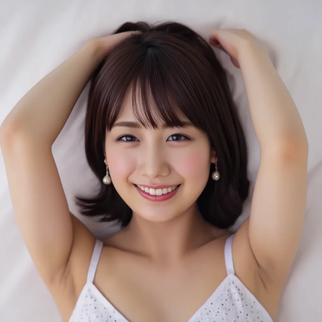 (8K、RAW Photos、Highest quality、masterpiece:1.2)、((Nipples、whole body、short hair、Flat Chest、smile))、(Realistic、Realistic)、1 Girl、((lingerie、Waking up、After sexual、morning、 Hotel Bedroom、Lying in bed、smile))、cute