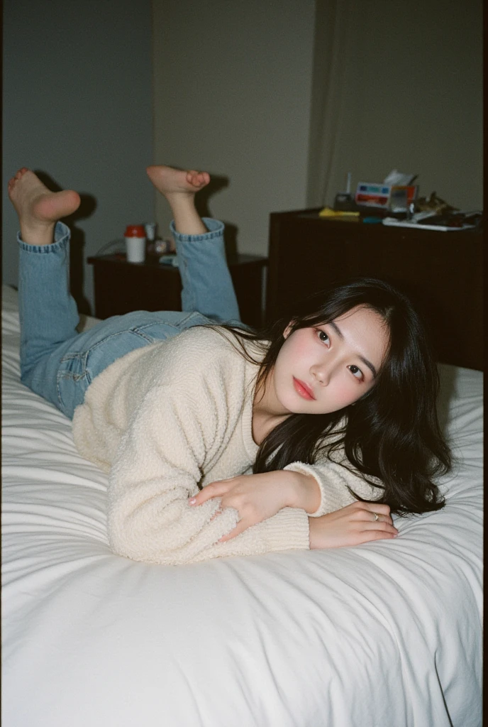 white short socks，best qualtiy，tmasterpiece，超高分辨率，（realisticlying：1.4），teens girl，Juvenile