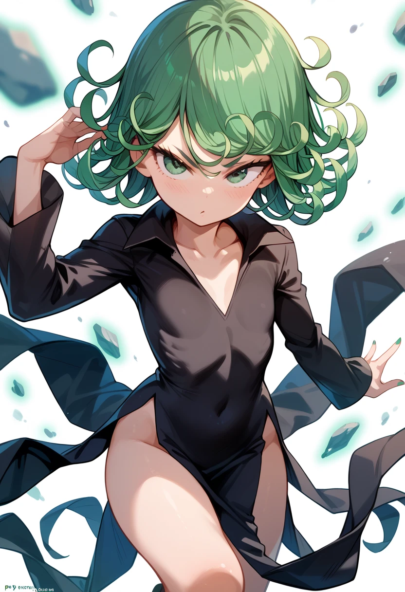 obra maestra, mejor calidad, 1girl, solamente, pechos, Looking_a t_espectador, rubor, Medio_senos, lleno_cuerpo, acostado, en _derriere, Armas_hacia arriba, camiseta larga, cabello verde, (Tatsumaki: 1.7),((fondo simple)),